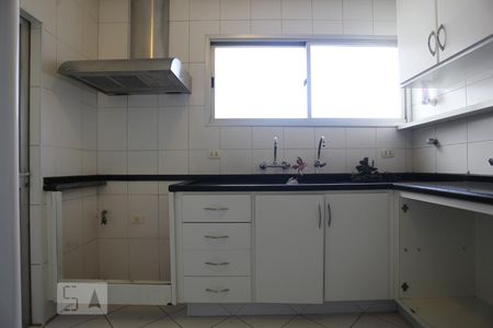 Apartamento para alugar com 180m², 3 quartos e 3 vagas Apartamento para alugar com 180m², 3 quartos e 3 vagasCozinha