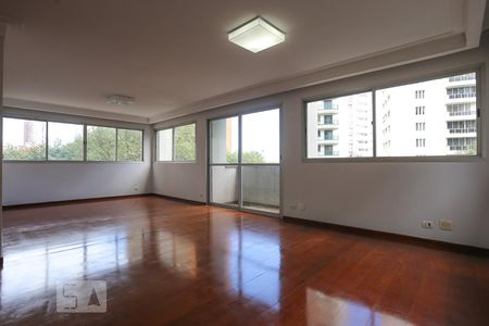 Apartamento para alugar com 180m², 3 quartos e 3 vagasSala