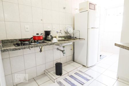 Cozinha de kitnet/studio para alugar com 1 quarto, 35m² em Setor Leste Universitário, Goiânia