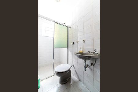 Casa à venda com 215m², 3 quartos e 5 vagasBanheiro de Serviço