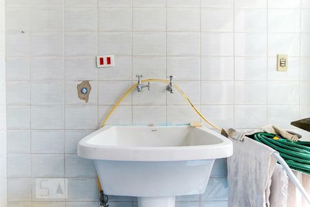 Casa à venda com 215m², 3 quartos e 5 vagasÁrea de Serviço