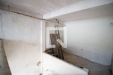 Casa para alugar com 165m², 3 quartos e 3 vagasEscadas acesso - Subsolo