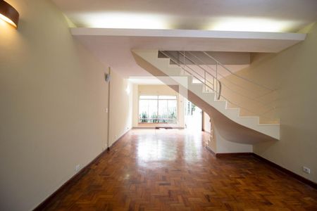 Casa para alugar com 165m², 3 quartos e 3 vagasSala