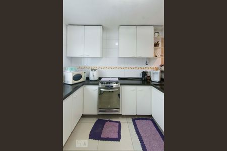 Casa à venda com 270m², 3 quartos e 8 vagasCozinha