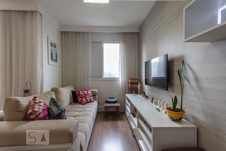 Sala de TV de apartamento à venda com 2 quartos, 68m² em Parque Reboucas, São Paulo
