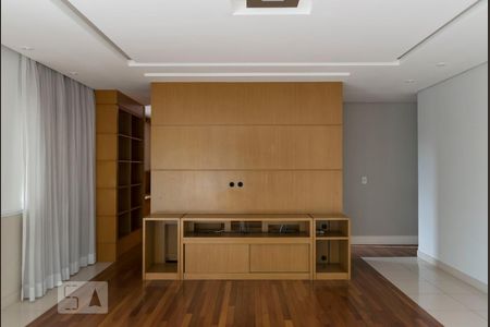 Apartamento para alugar com 194m², 3 quartos e 3 vagasSala (Armários)