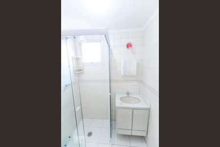 Banheiro de apartamento para alugar com 2 quartos, 52m² em Chácara Califórnia, São Paulo