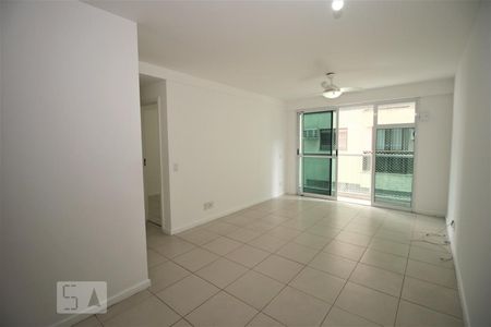 Sala de apartamento para alugar com 2 quartos, 71m² em Freguesia (jacarepaguá), Rio de Janeiro