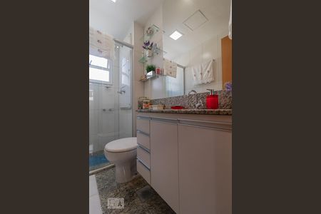 Banheiro de apartamento à venda com 2 quartos, 90m² em Prado, Belo Horizonte