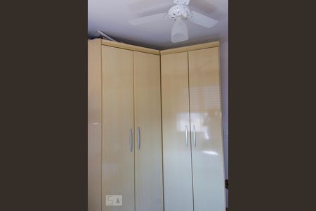Quarto 2 de apartamento para alugar com 2 quartos, 60m² em Tristeza, Porto Alegre