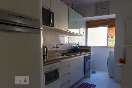 Cozinha de apartamento para alugar com 2 quartos, 60m² em Tristeza, Porto Alegre