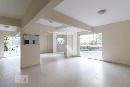 Studio à venda com 35m², 1 quarto e sem vaga Studio à venda com 35m², 1 quarto e sem vagaHall de Entrada