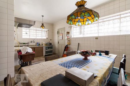 Casa à venda com 240m², 3 quartos e 3 vagasCozinha