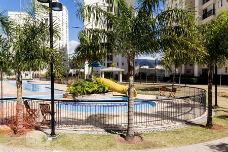 Apartamento para alugar com 80m², 2 quartos e 1 vagaÁrea comum - Piscina