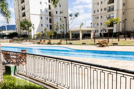 Apartamento para alugar com 80m², 2 quartos e 1 vagaÁrea comum - Piscina