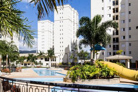 Apartamento para alugar com 80m², 2 quartos e 1 vagaÁrea comum - Piscina