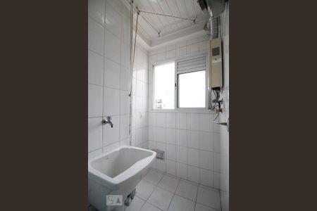Apartamento para alugar com 58m², 2 quartos e 1 vagaÁrea de Serviço