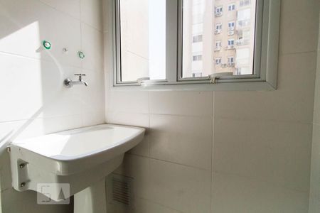 Cozinha de apartamento à venda com 2 quartos, 53m² em Teresópolis, Porto Alegre