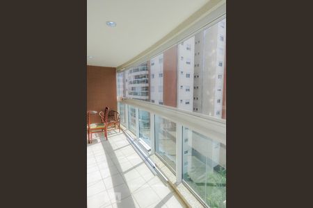 Apartamento para alugar com 127m², 3 quartos e 3 vagasVaranda 