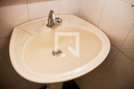 Casa de condomínio para alugar com 80m², 2 quartos e 1 vagaBanheiro Social