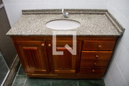 Casa de condomínio para alugar com 80m², 2 quartos e 1 vagaBanheiro da Suíte