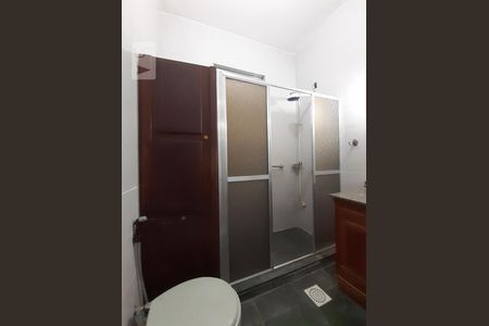 Apartamento para alugar com 80m², 2 quartos e 1 vagaBanheiro da suíte