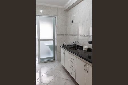 cozinha de apartamento para alugar com 2 quartos, 55m² em Vila Guilherme, São Paulo