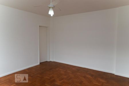 Apartamento para alugar com 95m², 3 quartos e sem vagaSala