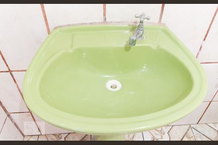 Detalhe banheiro de casa à venda com 1 quarto, 60m² em Jardim das Camélias, São Paulo