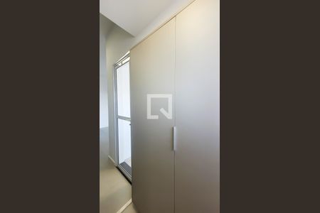 Apartamento à venda com 76m², 3 quartos e 2 vagas Apartamento à venda com 76m², 3 quartos e 2 vagasÁrea de Serviço