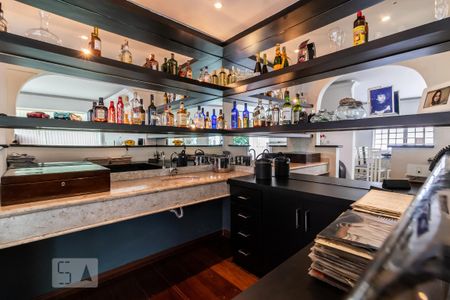 Bar da Sala de casa de condomínio à venda com 4 quartos, 340m² em Alphaville, Santana de Parnaíba