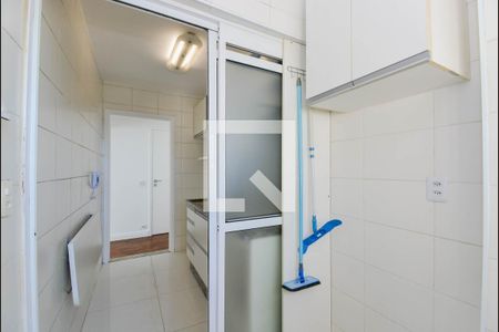 Apartamento à venda com 63m², 3 quartos e 1 vagaÁrea de Serviço