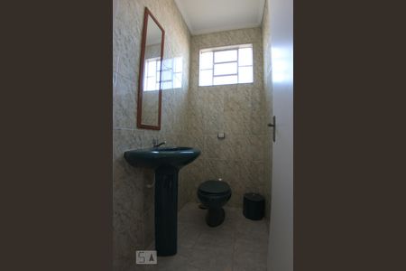 Lavabo de casa para alugar com 4 quartos, 250m² em Vila São Paulo, Jundiaí