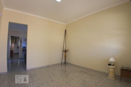 Sala 1 de casa para alugar com 4 quartos, 250m² em Vila São Paulo, Jundiaí