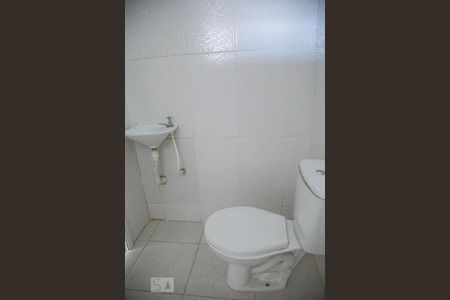 Banheiro Quarto 2 de casa para alugar com 2 quartos, 50m² em Itaquera, São Paulo