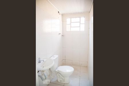 Banheiro 2 de casa para alugar com 2 quartos, 50m² em Itaquera, São Paulo