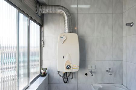 Apartamento à venda com 58m², 2 quartos e 1 vagaÁrea de serviço (Aquecedor à gás)