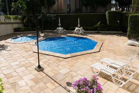 Apartamento à venda com 58m², 2 quartos e 1 vagaÁrea comum - Piscina