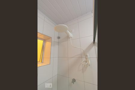 Banheiro  de kitnet/studio para alugar com 1 quarto, 17m² em Jardim Internacional, São Paulo