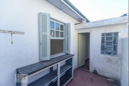 Casa à venda com 50m², 2 quartos e sem vaga Casa à venda com 50m², 2 quartos e sem vagaQuintal