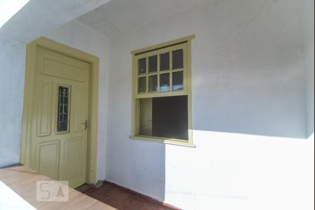 Casa à venda com 50m², 2 quartos e sem vaga Casa à venda com 50m², 2 quartos e sem vagaFachada