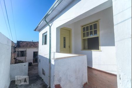 Casa à venda com 50m², 2 quartos e sem vaga Casa à venda com 50m², 2 quartos e sem vagaFachada