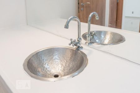 Apartamento à venda com 85m², 2 quartos e sem vagaBanheiro