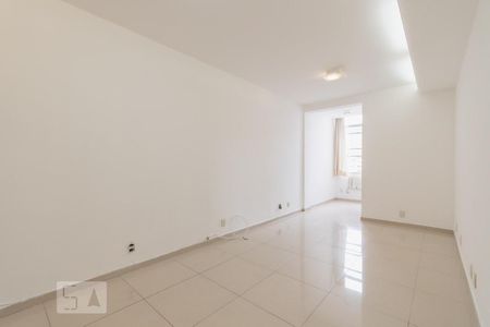 Apartamento à venda com 85m², 2 quartos e sem vagaSala