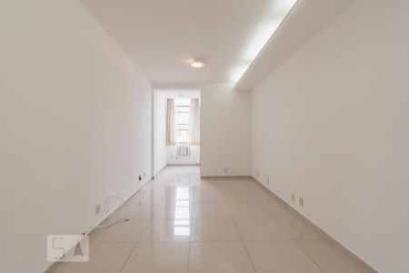 Apartamento à venda com 85m², 2 quartos e sem vagaSala