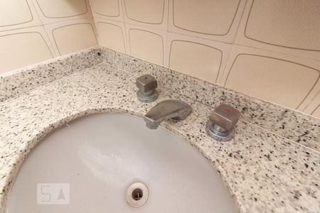 Pia de apartamento para alugar com 2 quartos, 80m² em Méier, Rio de Janeiro