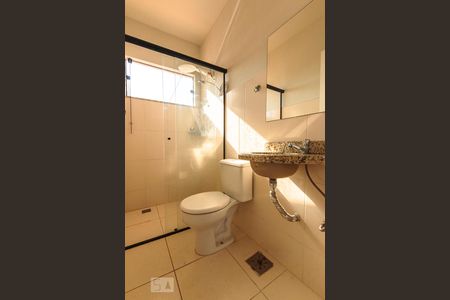 Banheiro de casa para alugar com 2 quartos, 55m² em Vila Nova, Campinas