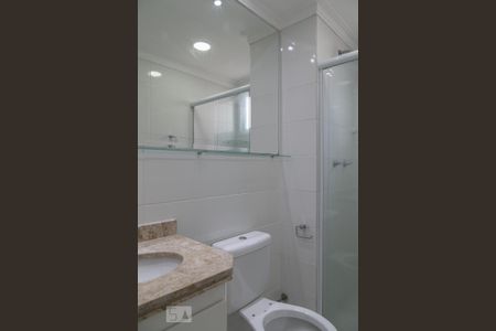 Banheiro da suíte de apartamento à venda com 2 quartos, 62m² em Campanário, Diadema