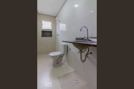 Banheiro de casa à venda com 3 quartos, 113m² em Vila Alice, Santo André
