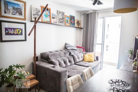 Sala de apartamento para alugar com 2 quartos, 56m² em Vila Ema, São Paulo